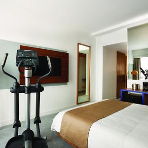 1 Queen Bed Fitness Room Non-Smoking